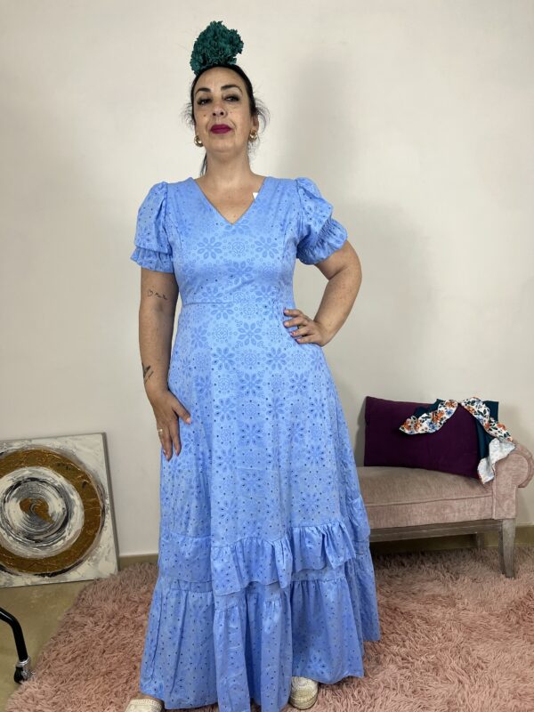 Bata celeste perforada